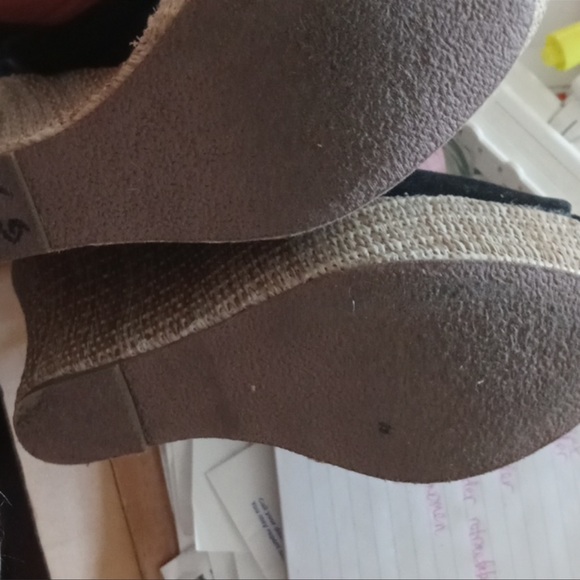 Steve Madden 'Witnes' Fabric Wedge Heels size 10 m - Picture 4 of 4